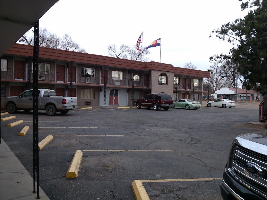 High Chaparral Inn Rocky Ford 外观 照片